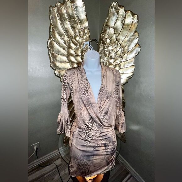 Gorgeous Savee Couture Animal Leopard Wrap V drape neckline, Bell Sleeves, XS - Picture 2 of 12